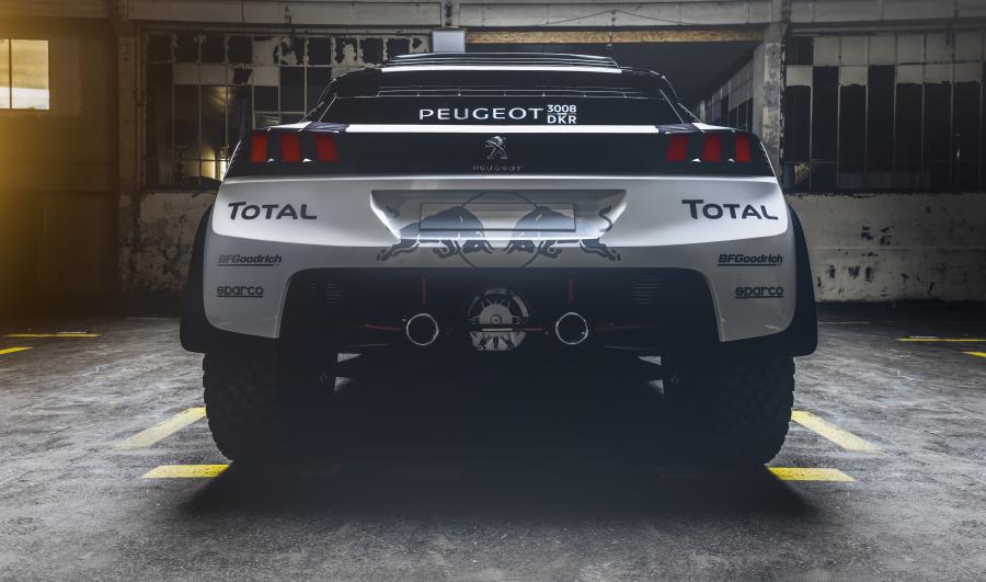  Peugeot 3008 DKR 2016 года  (фото 10 из 25)